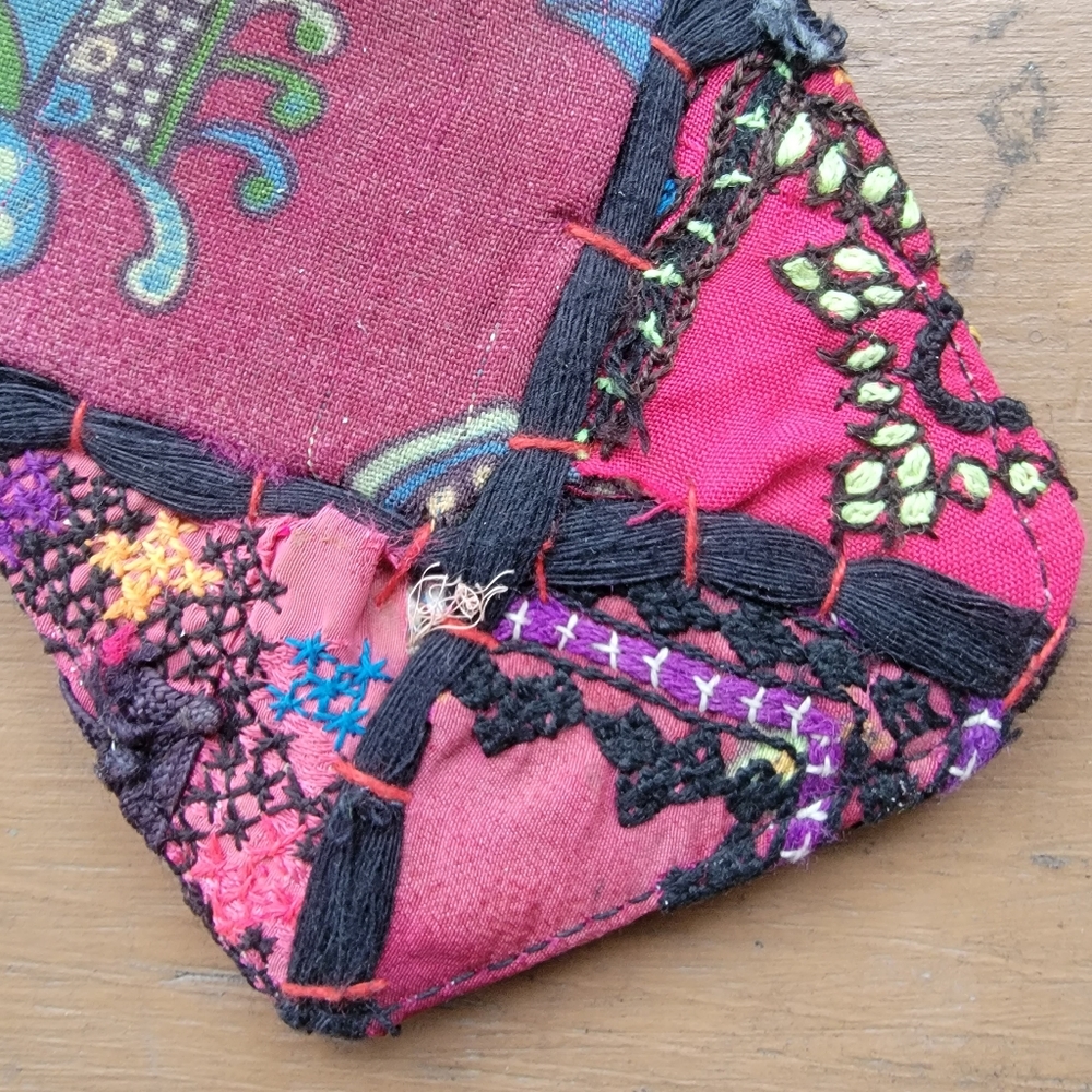 🌋👽 Free People Boho Embroidered Repurposed vtg banjara hippie Wallet card case - Picture 12 of 16